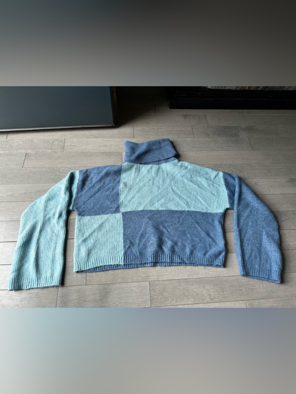 Women’s Wild Fable Blue Checkered Cropped Cowl Neck Knit Turtle Neck Sweater LG